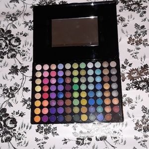 Bh cosmetics 88 cool matte eyeshadow palette